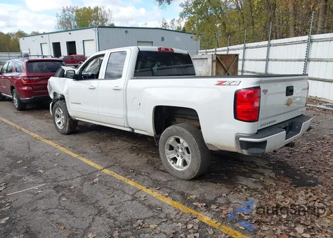 2018 Chevrolet Silverado 1500 2Lt z USA, uszkodzony, nr VIN 2GCVKREC4J1104729
